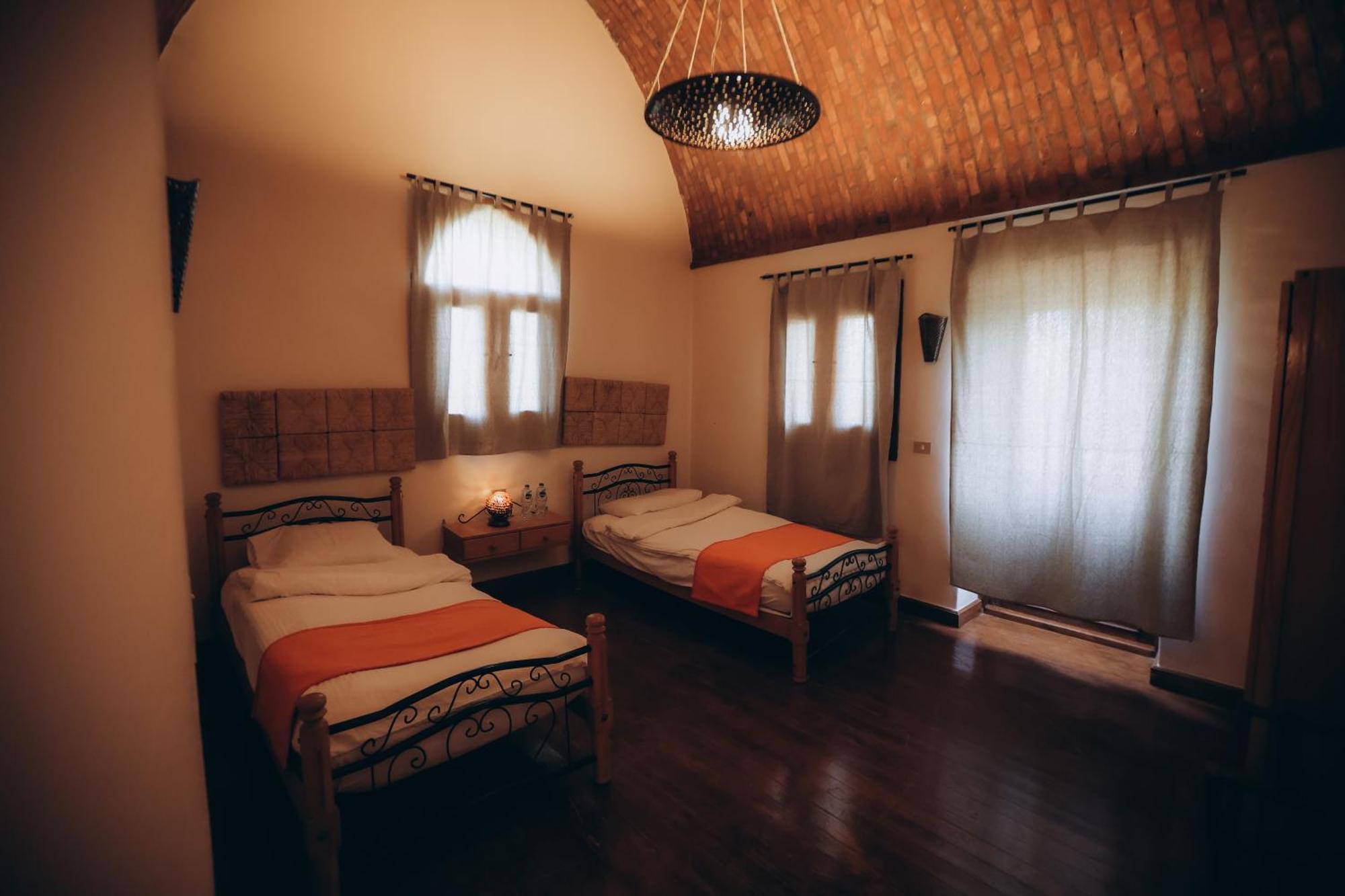 Villa Tzila Bahariya à Bahariya Oasis Extérieur photo